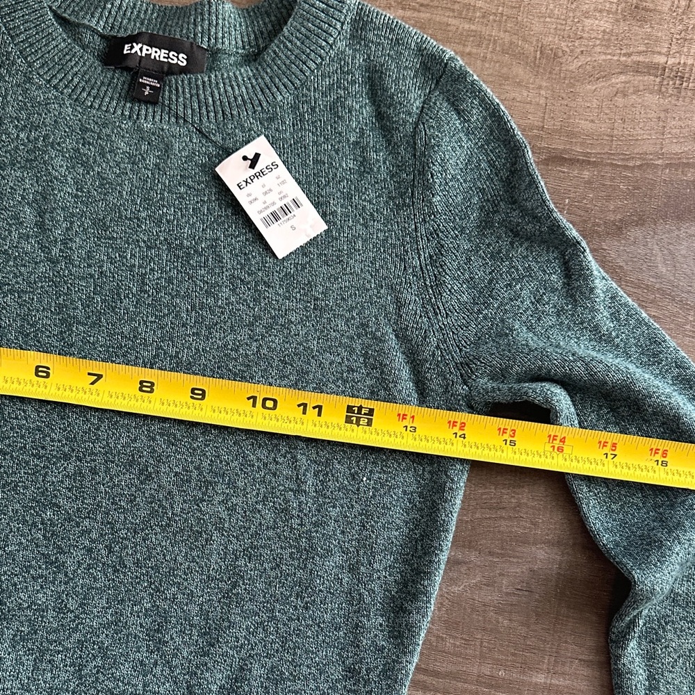 Express NWT Women's Heathered Teal Crew Neck Sweater - Picture 3 of 4